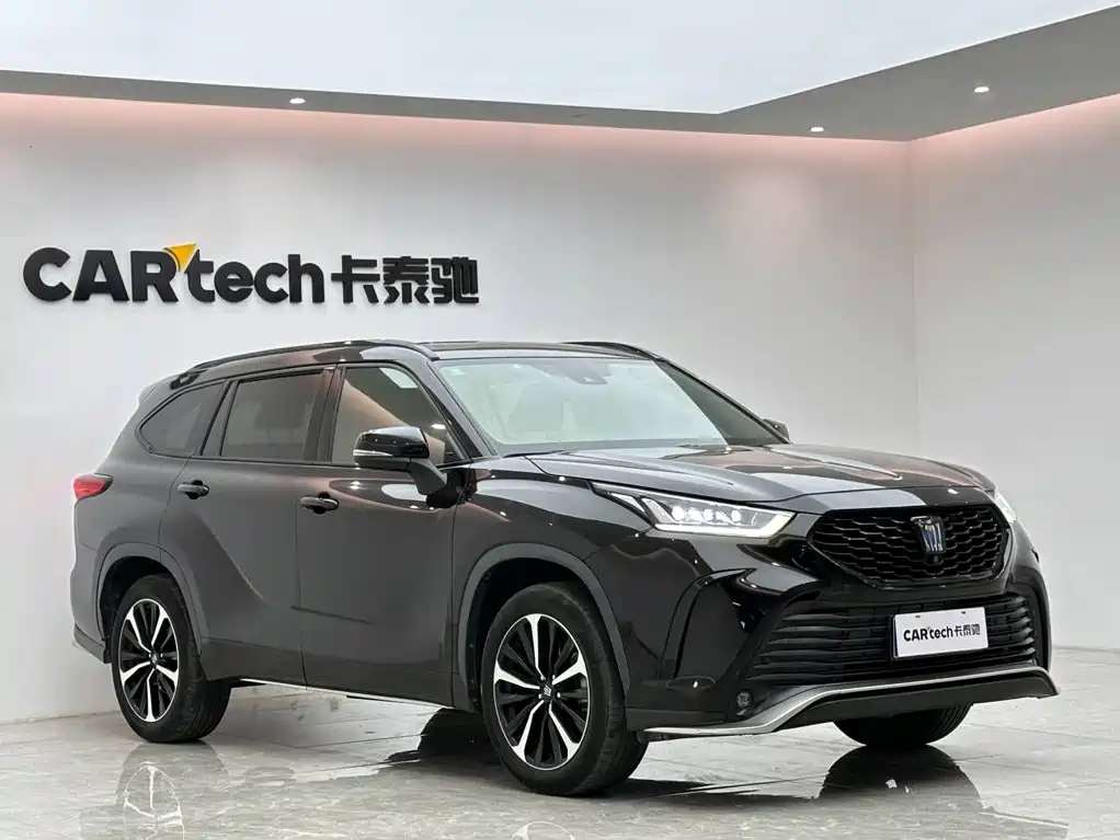 Toyota Crown Kluger — миниатюра 6