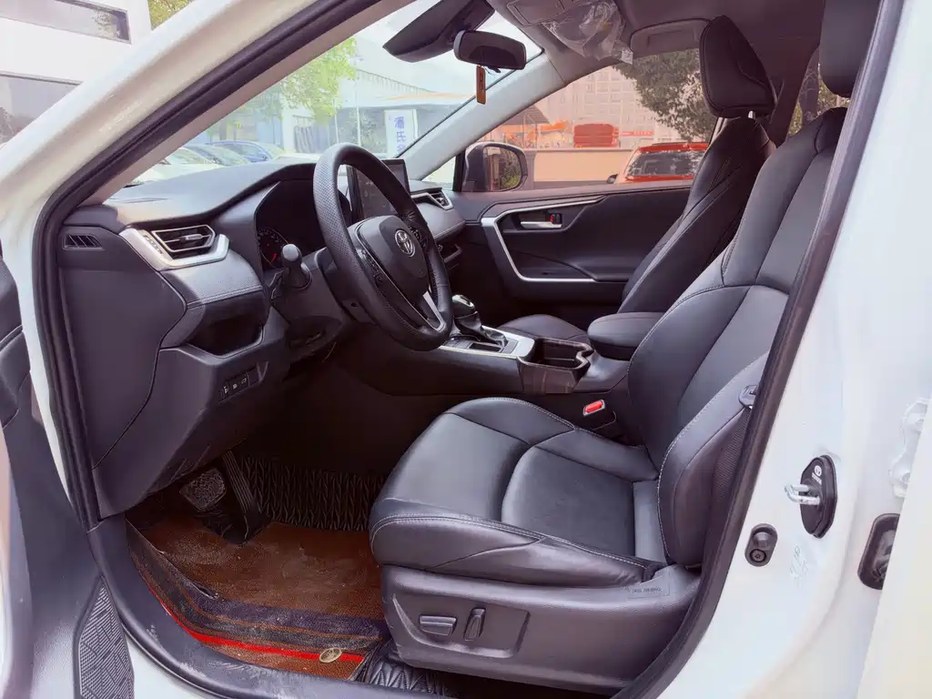 Toyota Wildlander — миниатюра 7