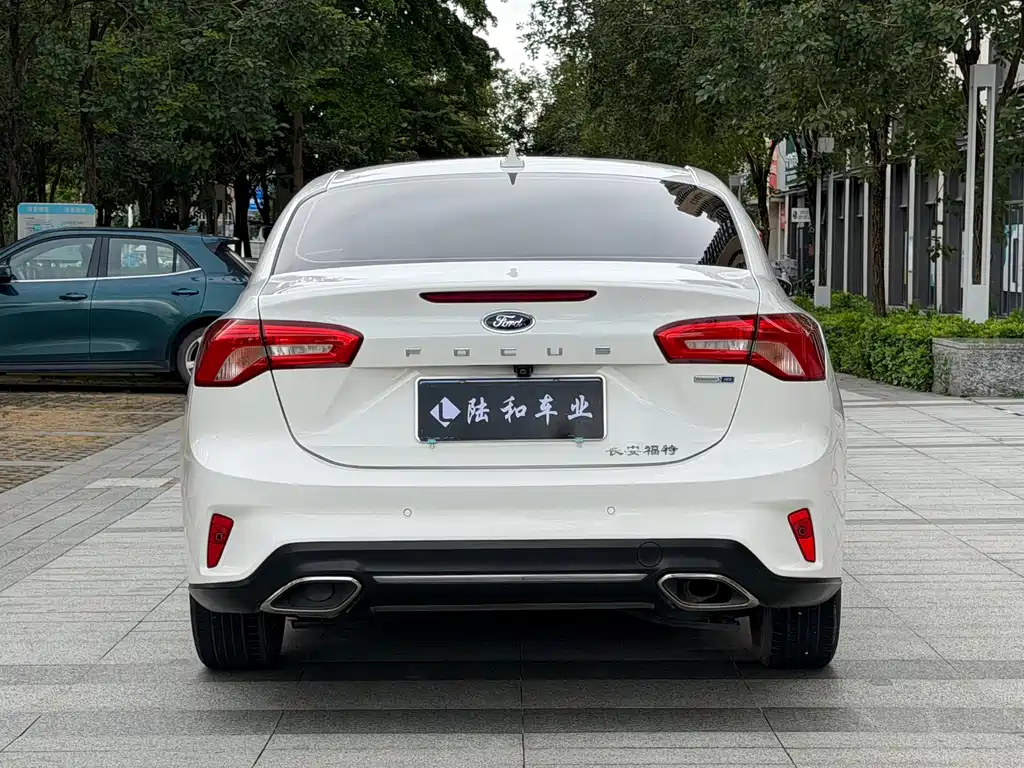 Ford Focus — миниатюра 20