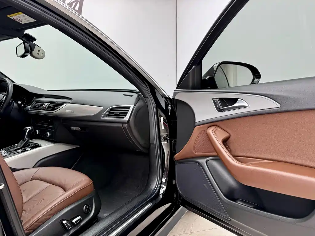 Audi A6L — миниатюра 12
