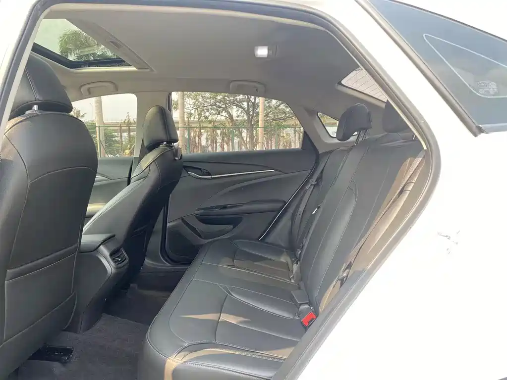 Buick Excelle — миниатюра 7