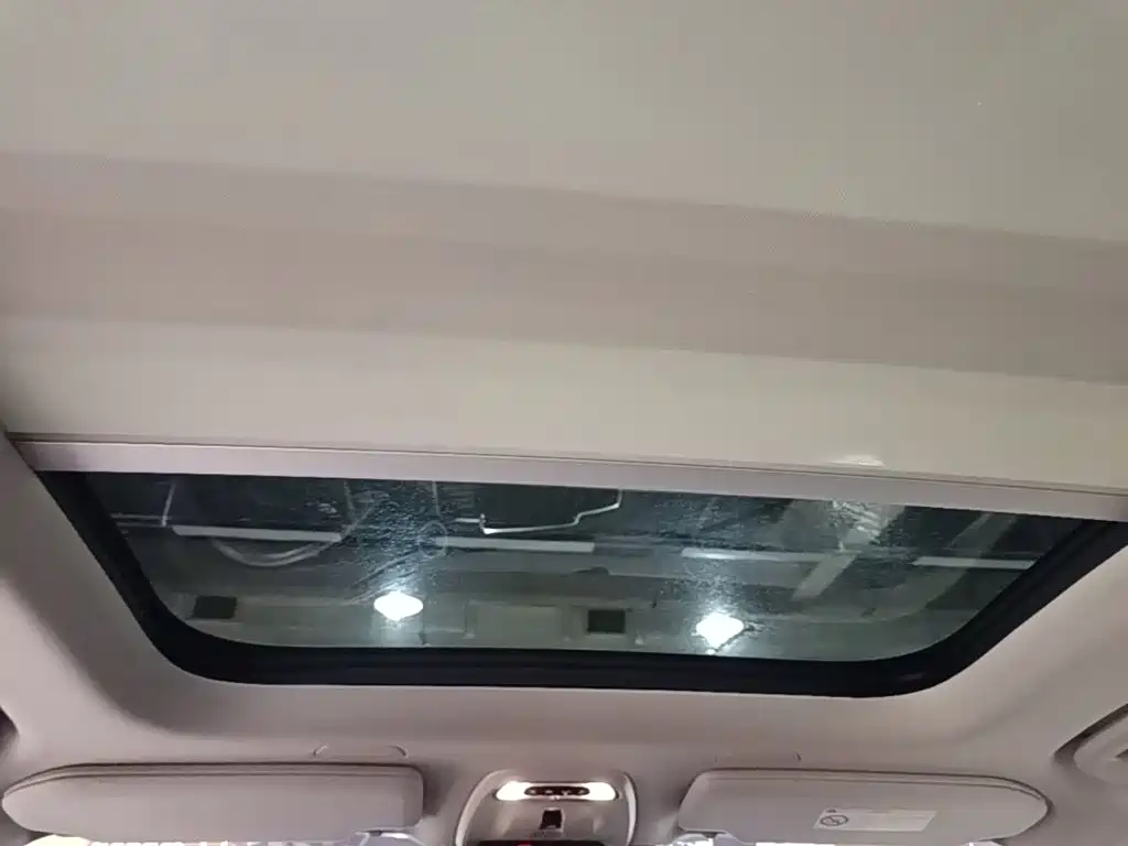 Volvo XC90 — миниатюра 18