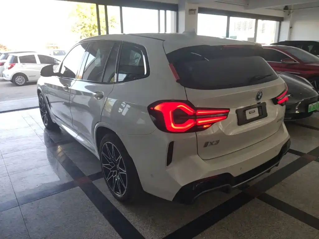 BMW iX3 — миниатюра 5