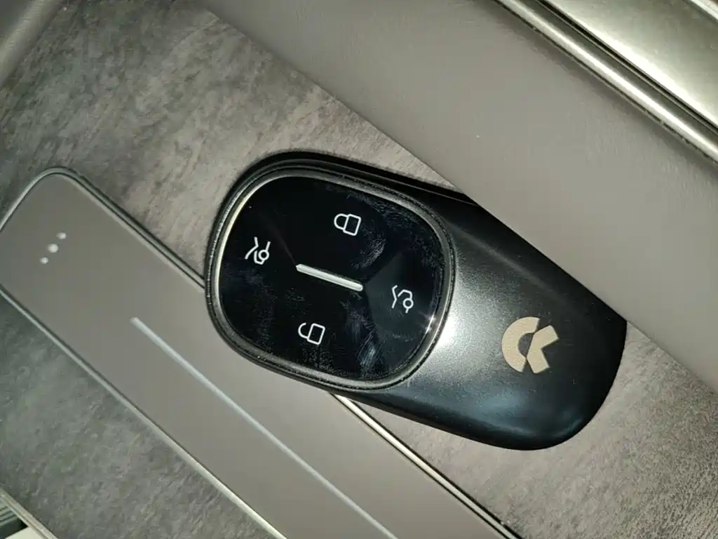 NIO ES8 — миниатюра 9