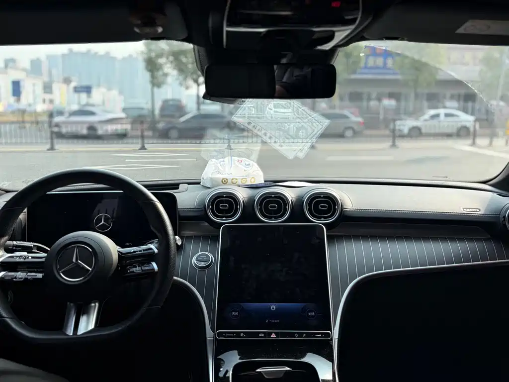 Mercedes-Benz C-Class — миниатюра 9