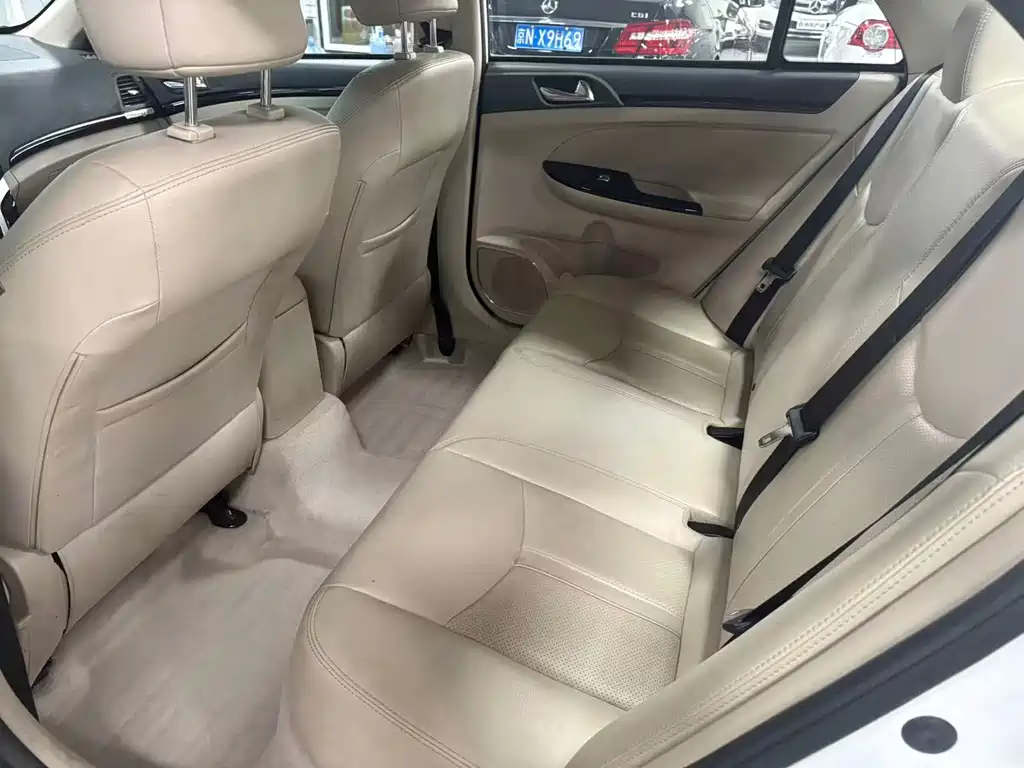 BYD e5 — миниатюра 13