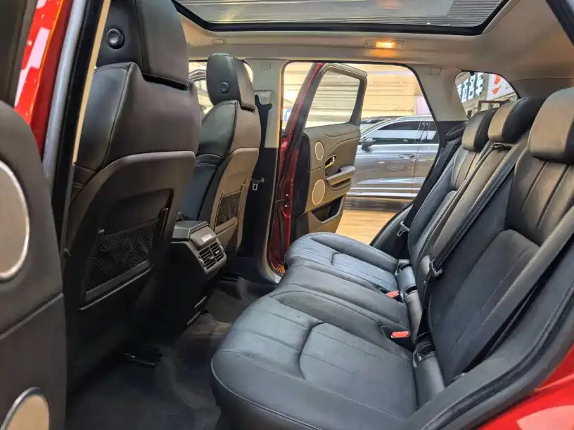 Land Rover Evoque — миниатюра 5