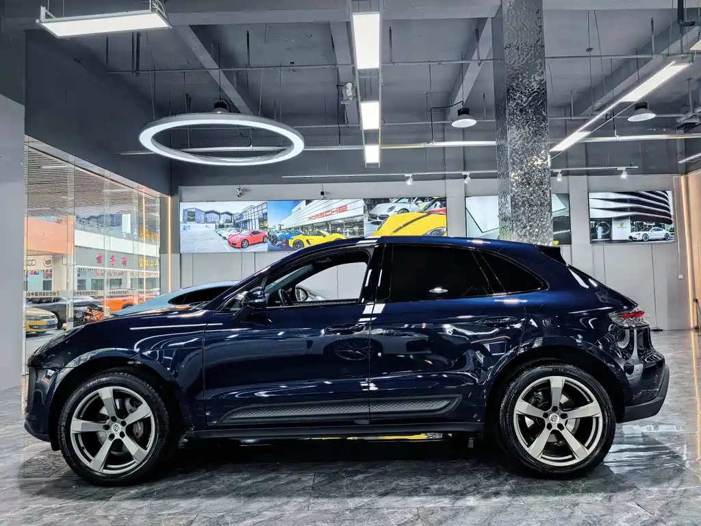 Porsche Macan — миниатюра 4