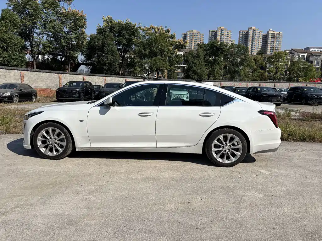 Cadillac CT5 — миниатюра 4