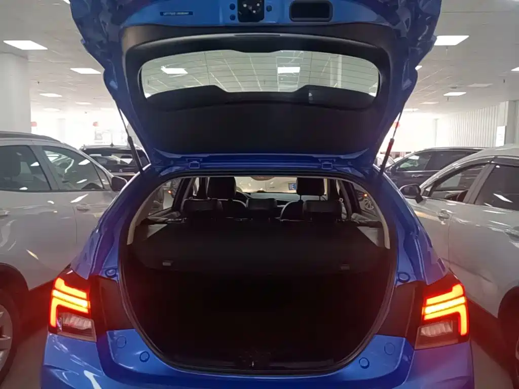 Geely Vision S1 — миниатюра 19