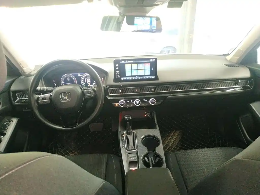 Honda Civic — миниатюра 10