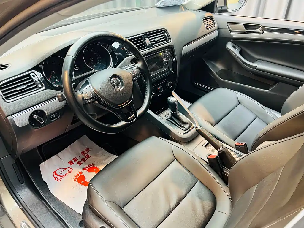 Volkswagen Sagitar — миниатюра 8