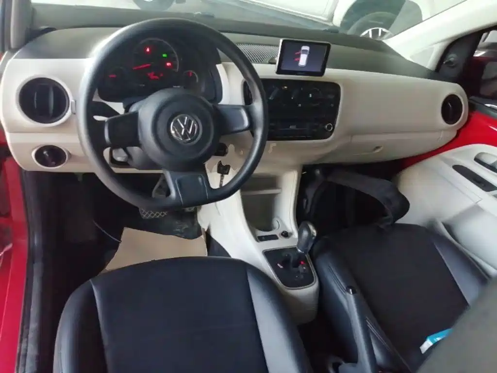 Volkswagen up! — миниатюра 10