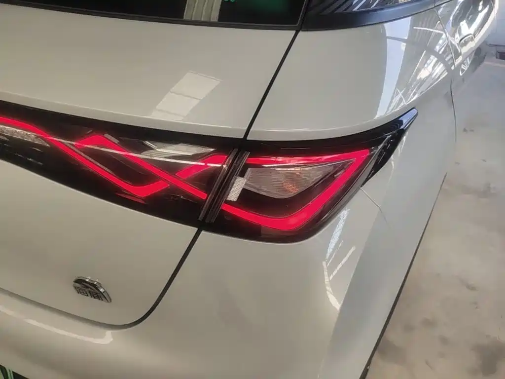 BYD Dolphin — миниатюра 8
