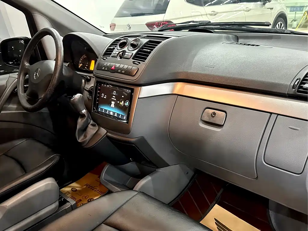 Mercedes-Benz Viano — миниатюра 16