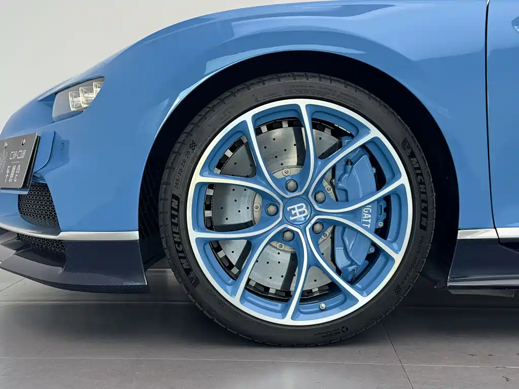 Bugatti Chiron 2021 8.0L AT