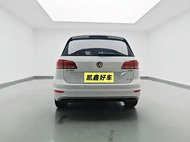 Volkswagen Golf · 2020 280TSI AT