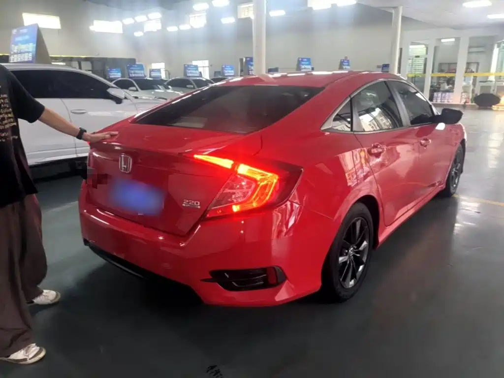 Honda Civic — миниатюра 7
