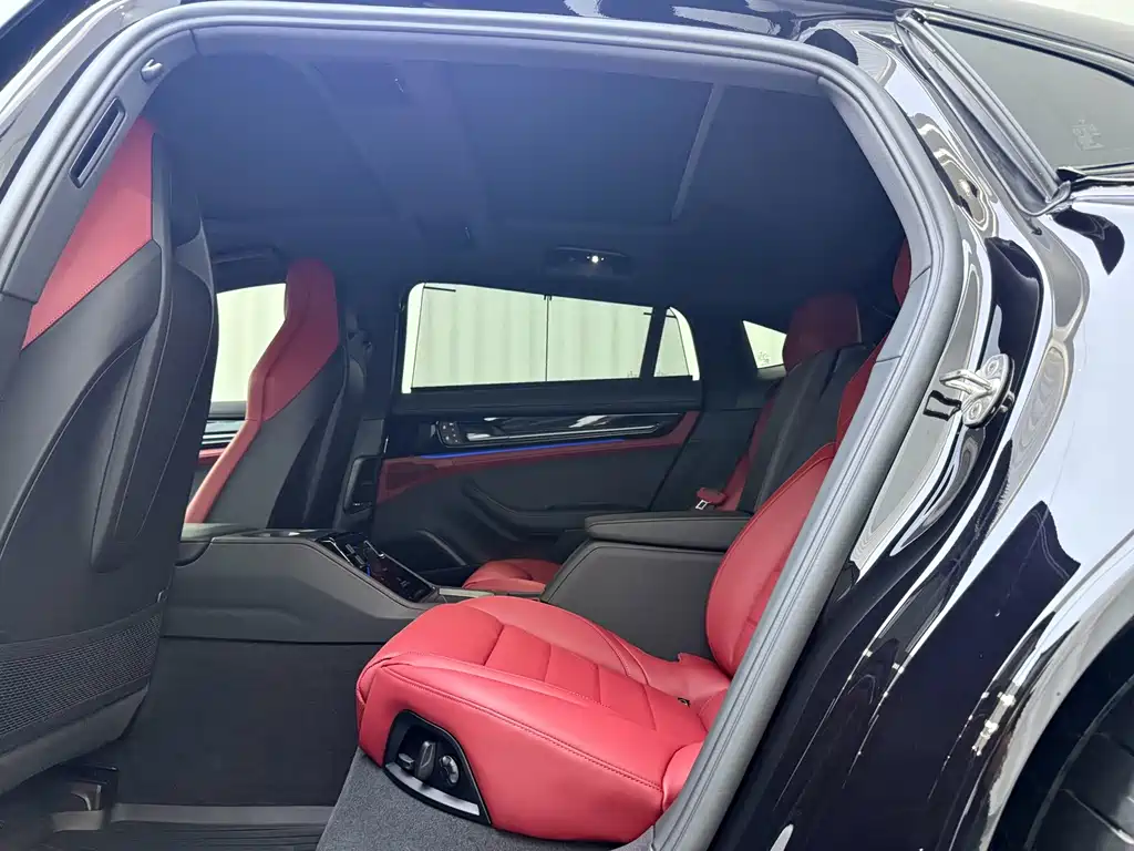 Porsche Panamera — миниатюра 6