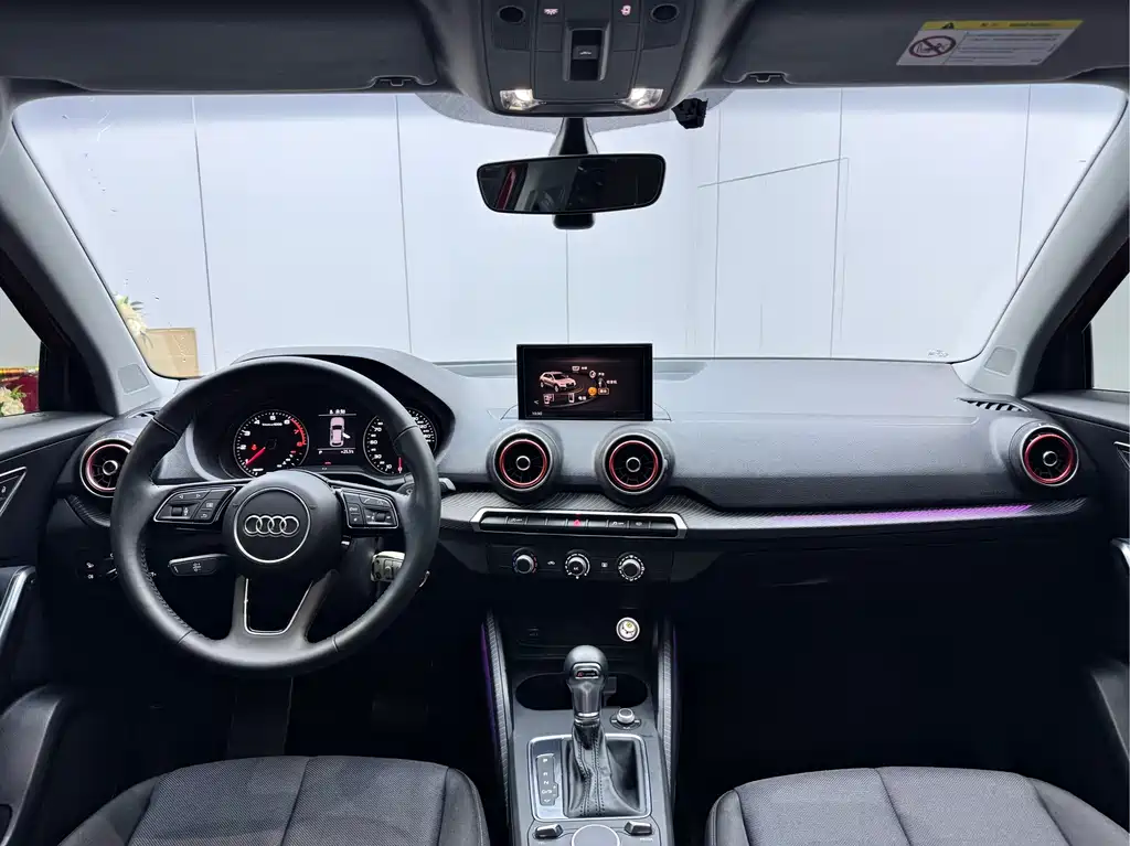 Audi Q2L 2018 35 TFSI VI