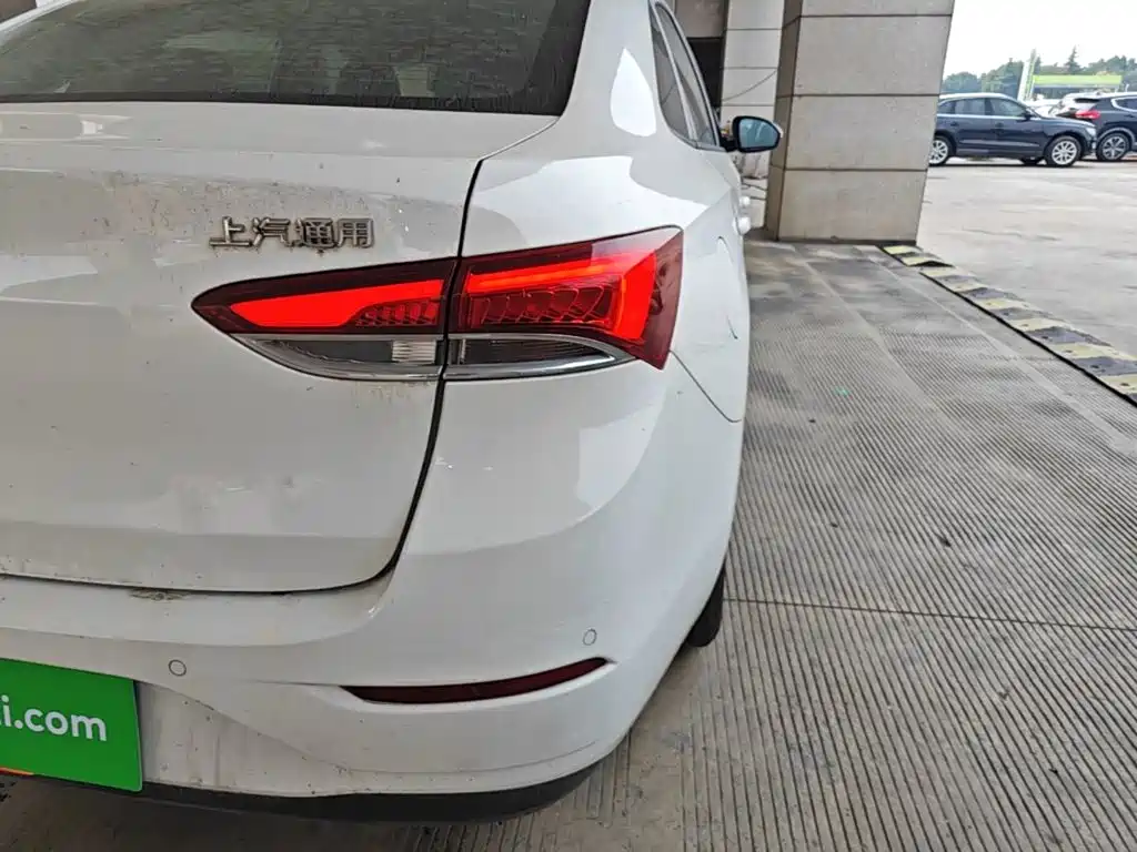 Buick Excelle — миниатюра 24