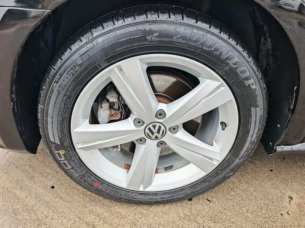 Volkswagen Passat — миниатюра 8