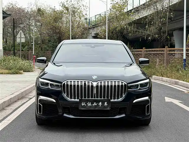 BMW 7 SERIES