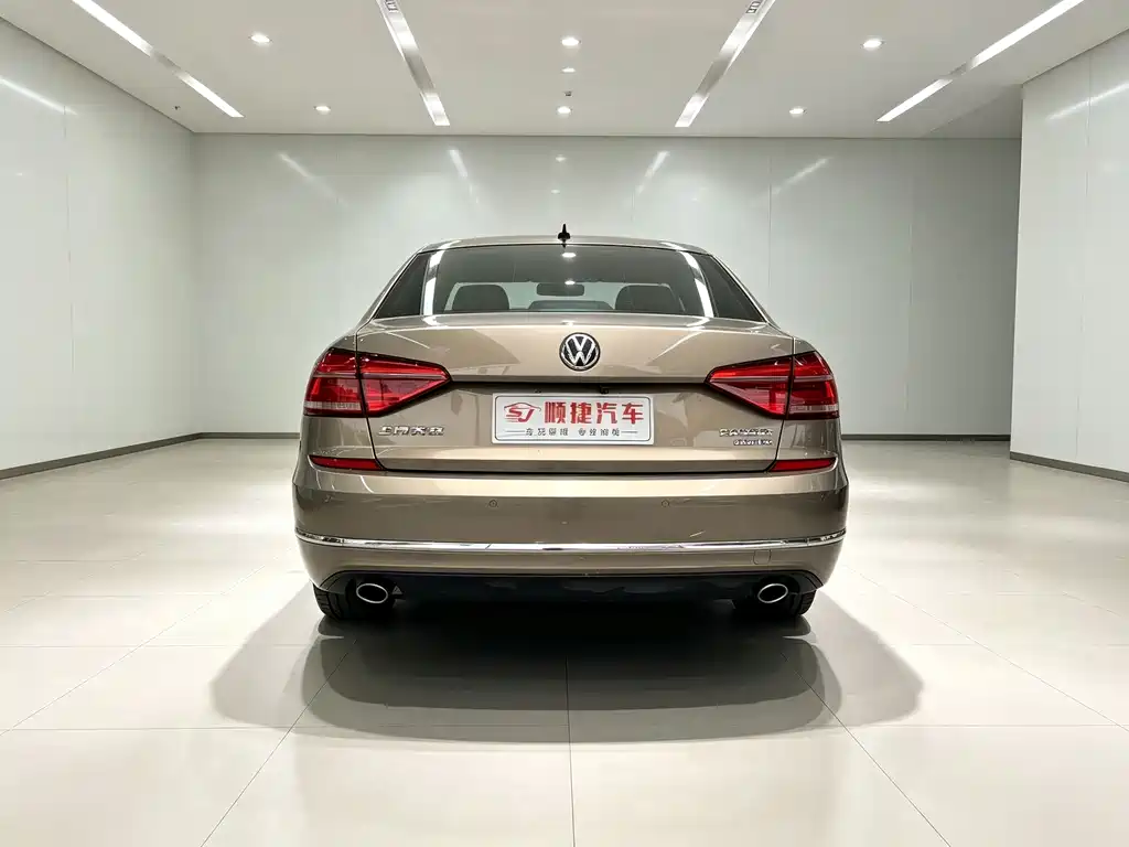 Volkswagen Passat — миниатюра 10