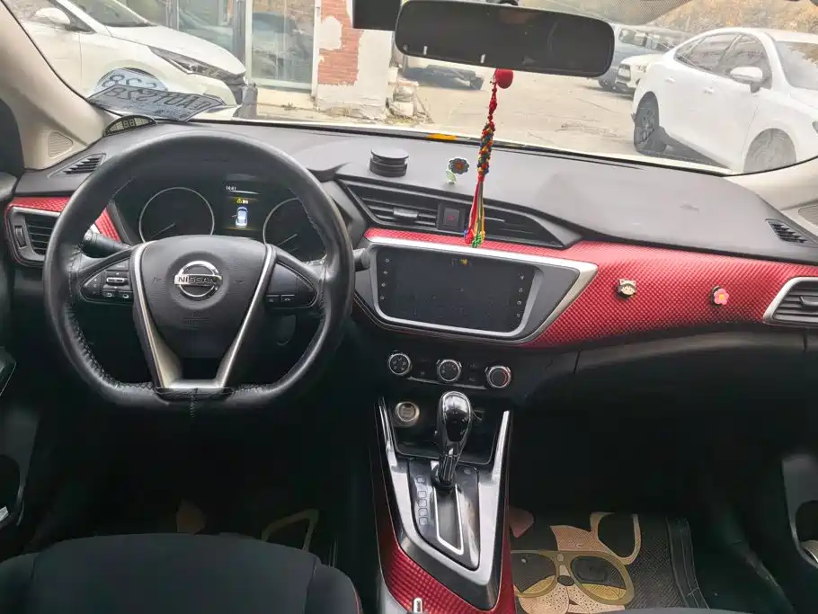 Nissan Bluebird — миниатюра 12