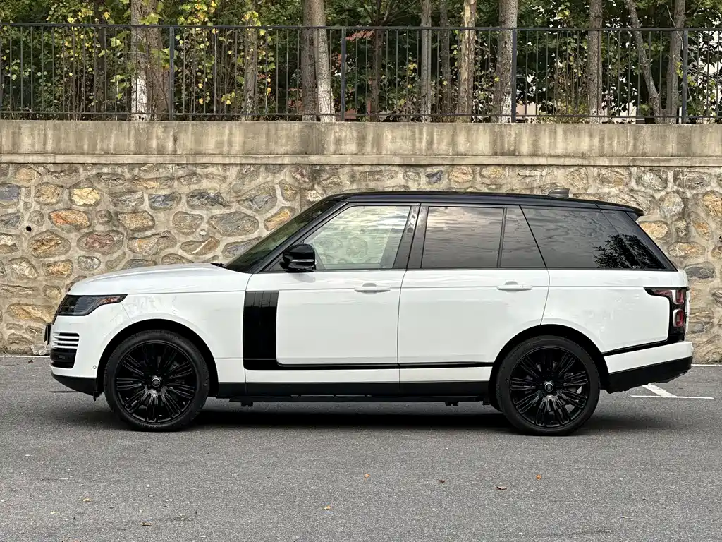 Land Rover Range Rover — миниатюра 2