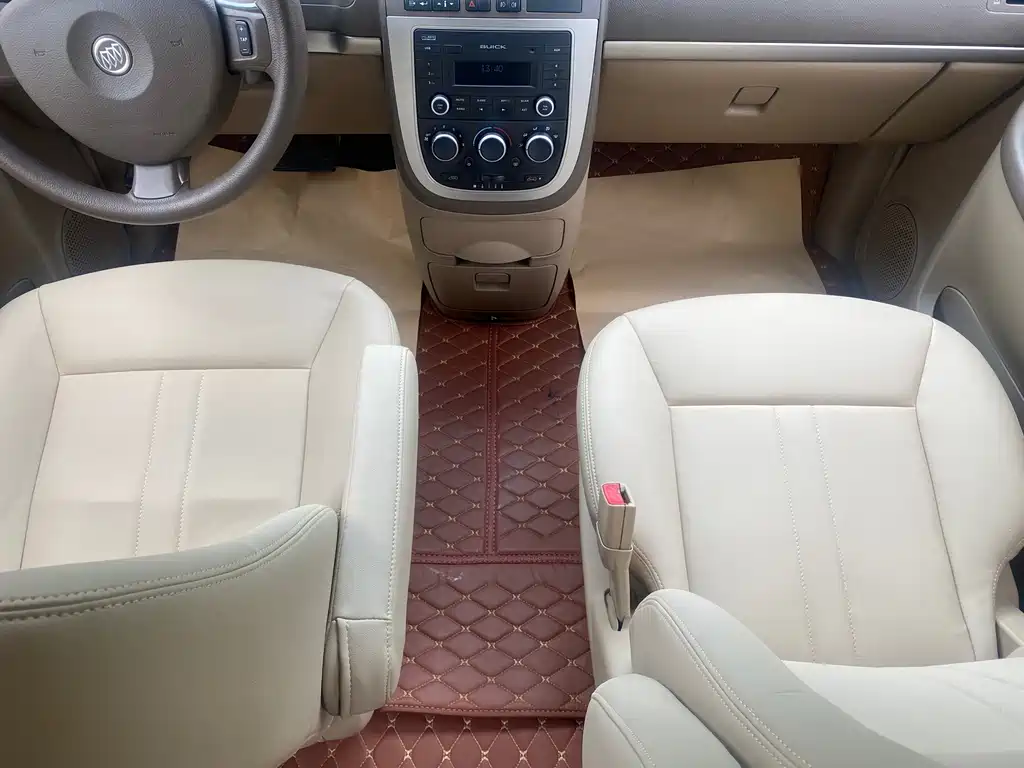 Buick GL8 — миниатюра 9
