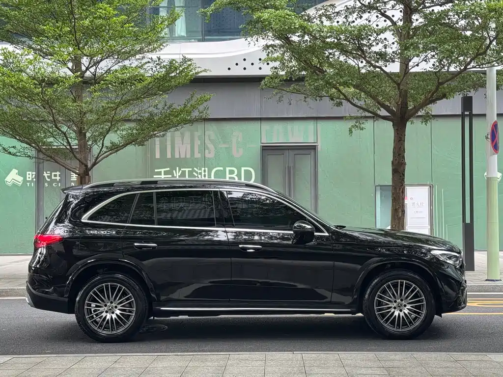 Mercedes-Benz GLC 2025 GLC 300 L 4MATIC 7 мест