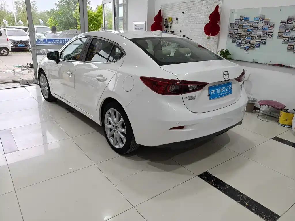 Mazda 3 Axela — миниатюра 6