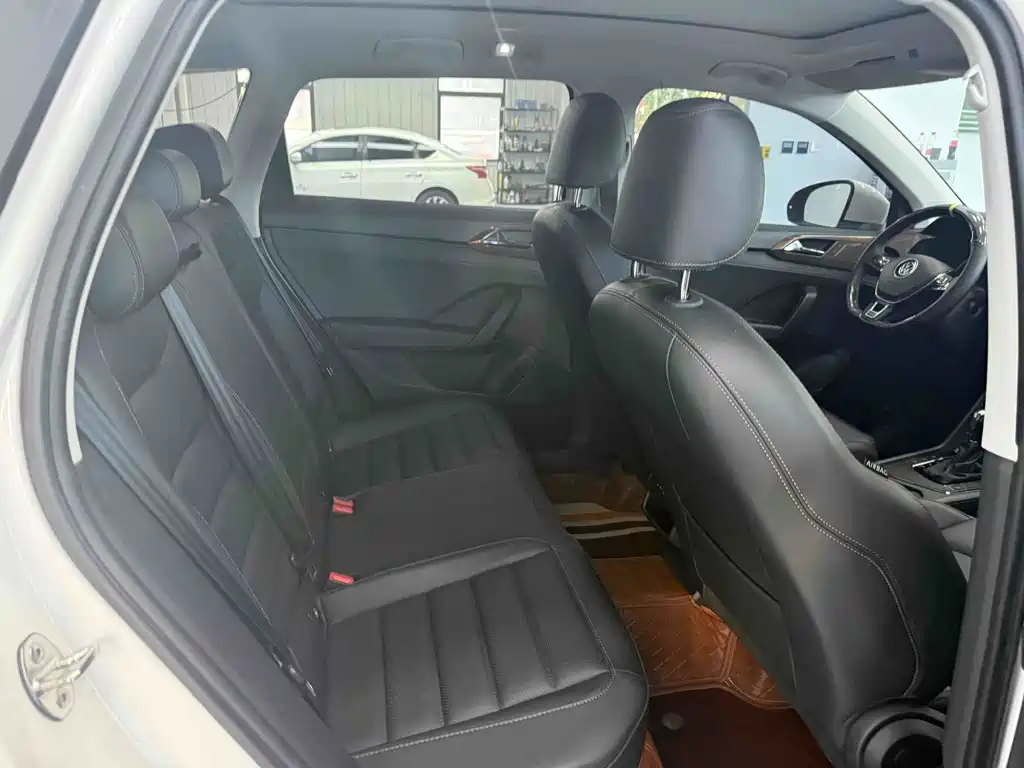Volkswagen Tharu — миниатюра 10