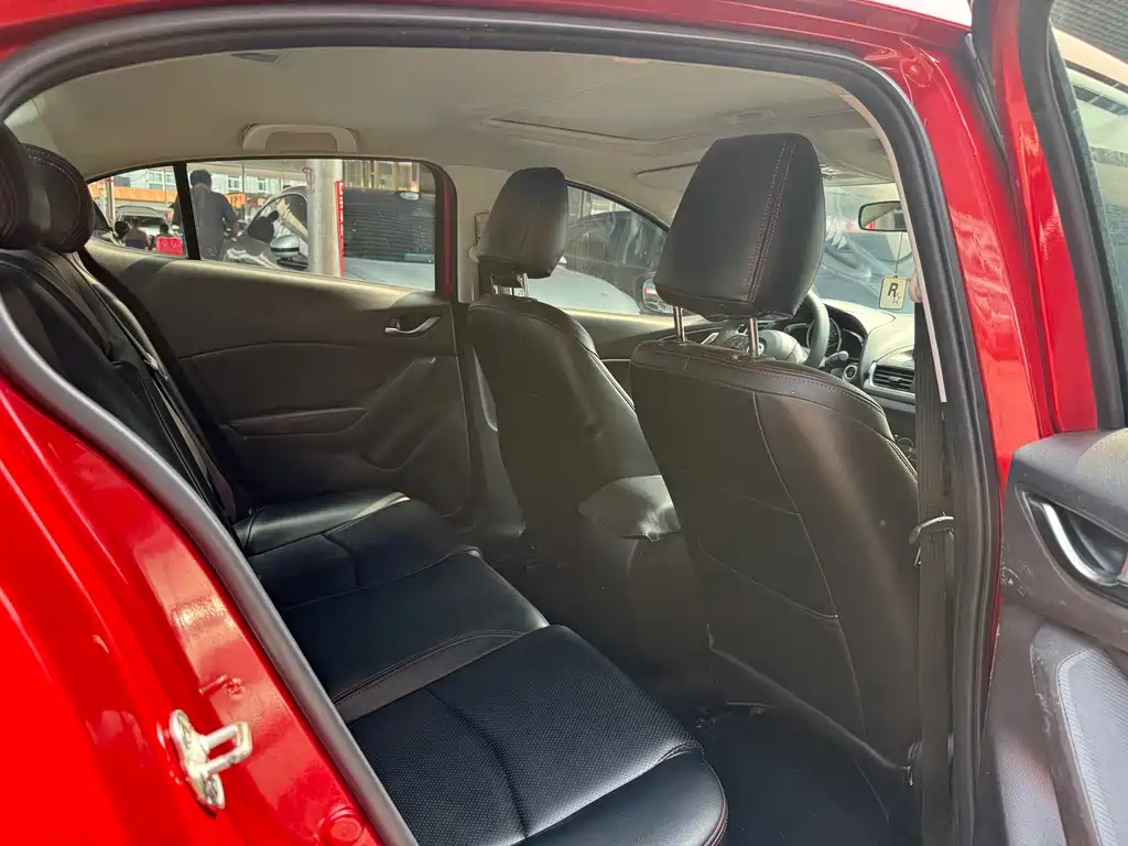 Mazda 3 Axela — миниатюра 7