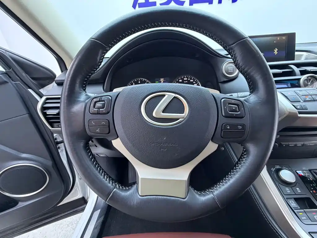 Lexus NX — миниатюра 8