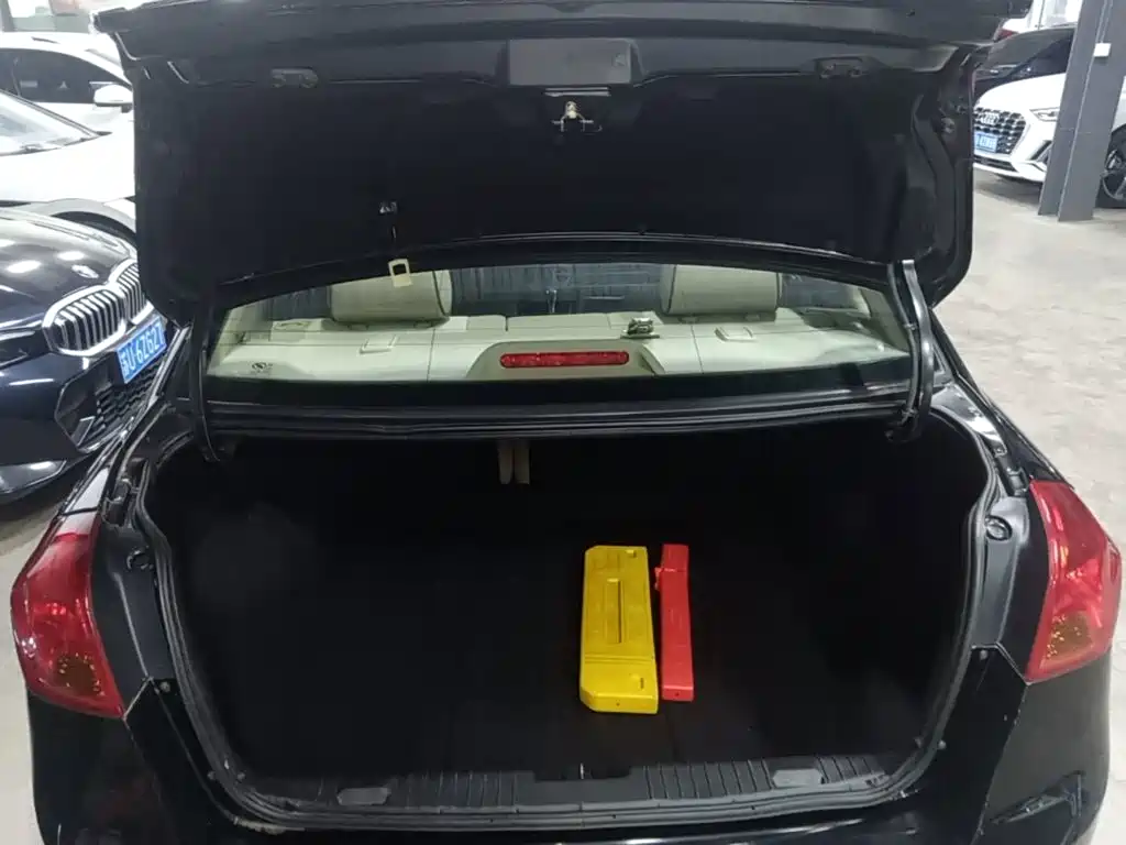 Buick Excelle — миниатюра 19