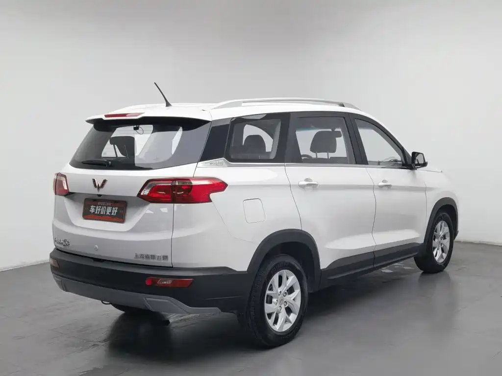Wuling Hongguang S3 — миниатюра 2