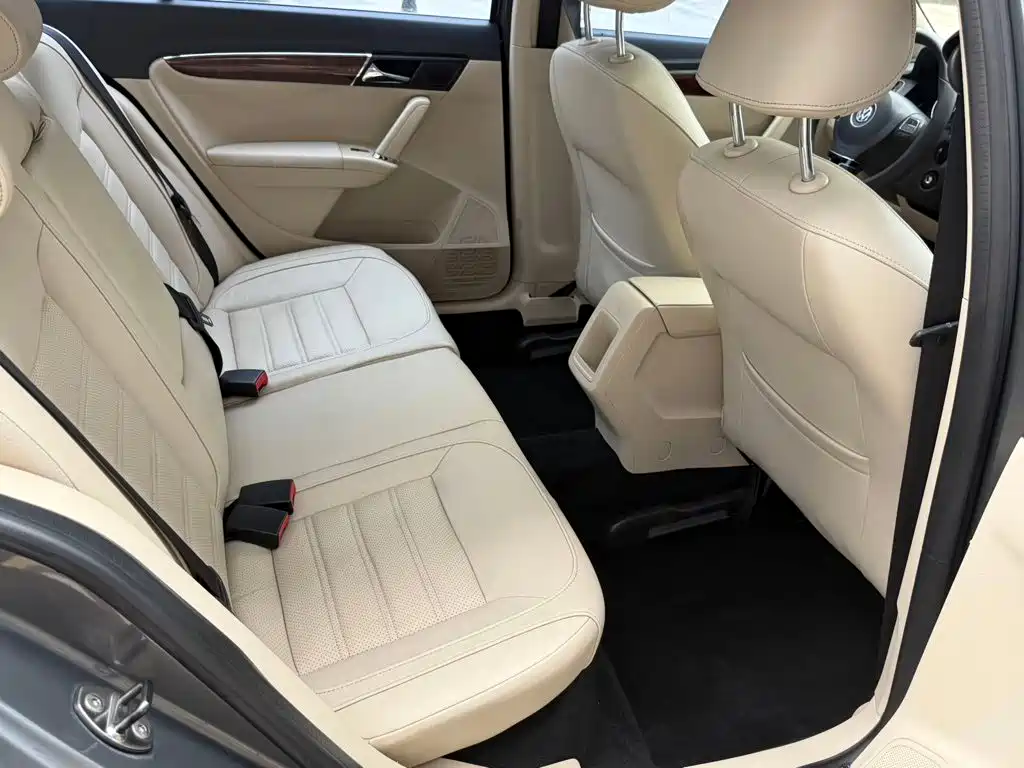 Volkswagen Lavida — миниатюра 9