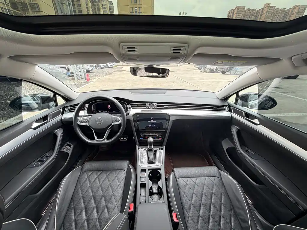 Volkswagen 迈腾 PHEV — миниатюра 10