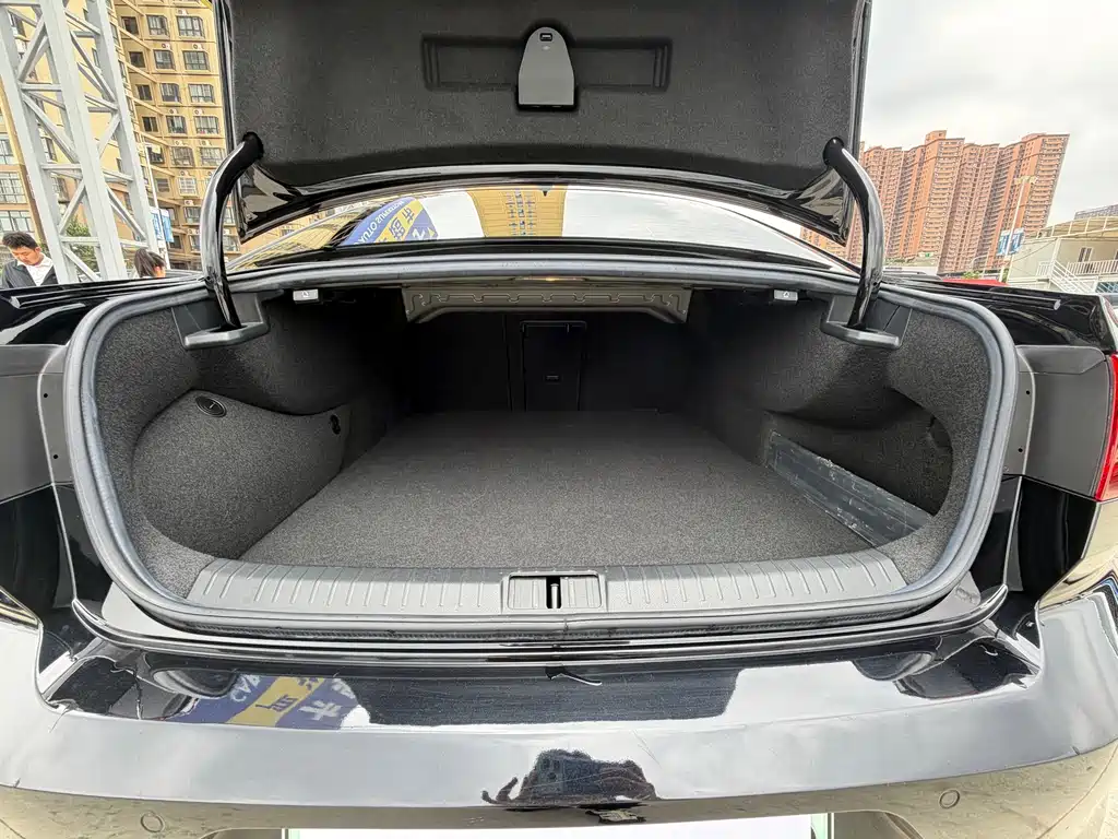 Volkswagen 迈腾 PHEV — миниатюра 17