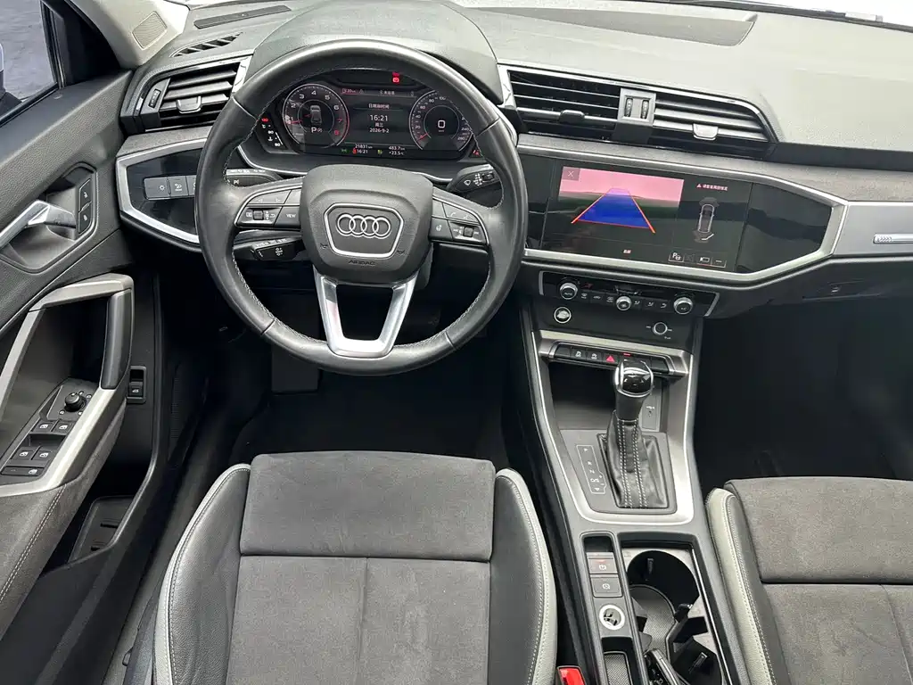 Audi Q3 — миниатюра 12