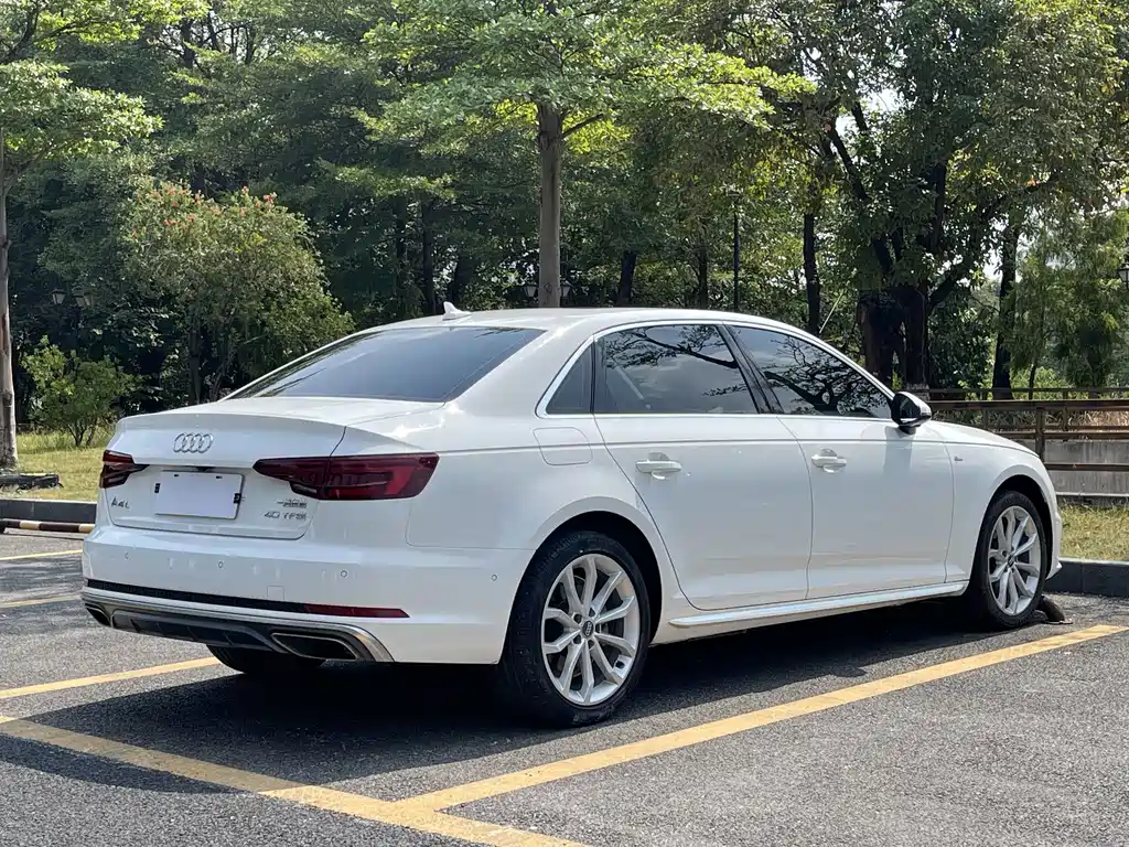 Audi A4L — миниатюра 6