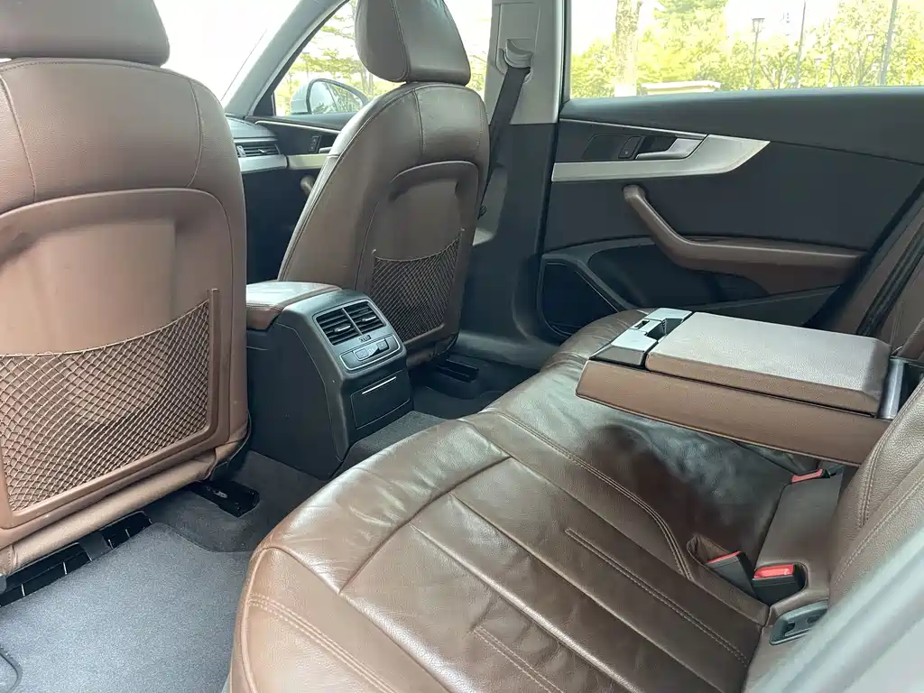 Audi A4L — миниатюра 23