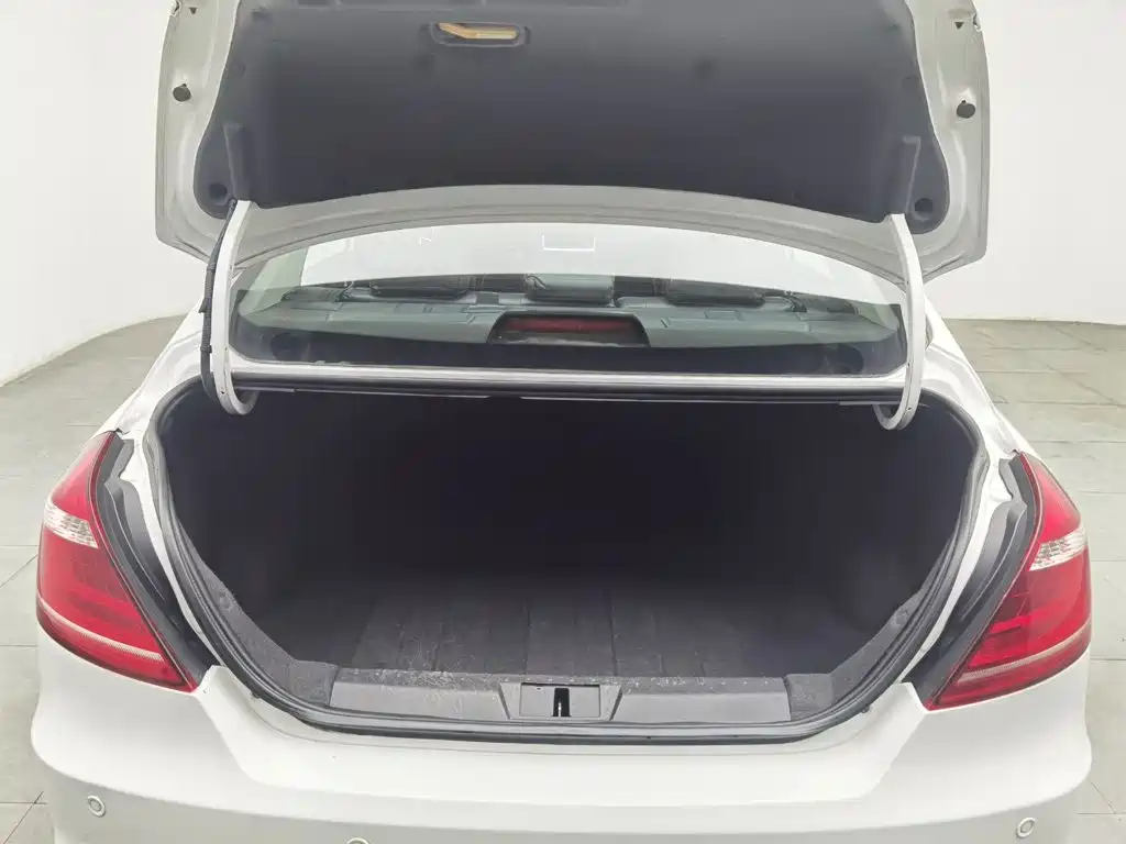 Geely Emgrand — миниатюра 16