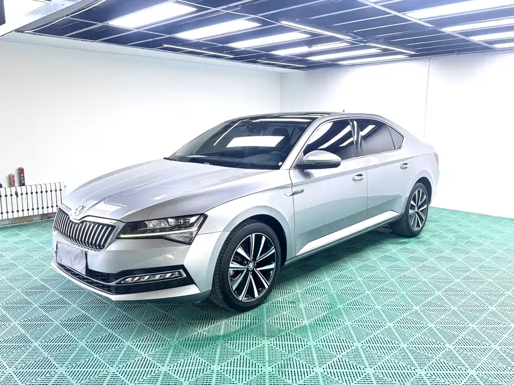Skoda Superb 2023