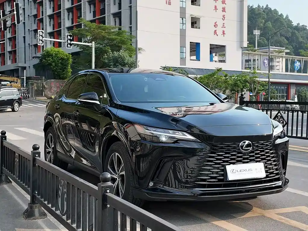Lexus RX — миниатюра 3