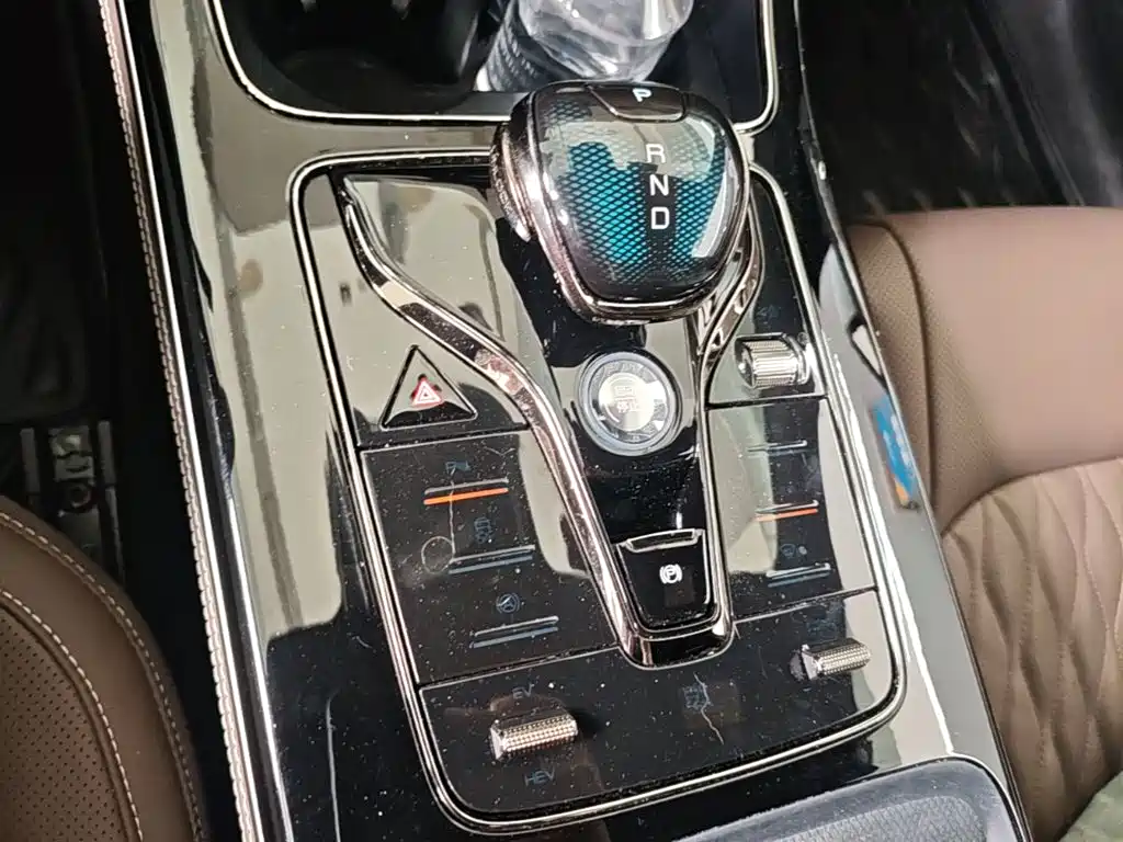 BYD Han — миниатюра 14