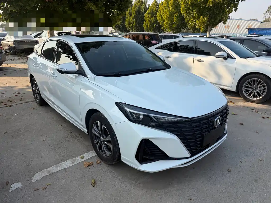 Changan Eado — миниатюра 3