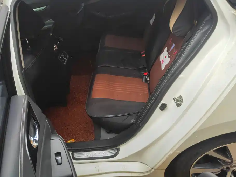 Nissan Cima — миниатюра 11